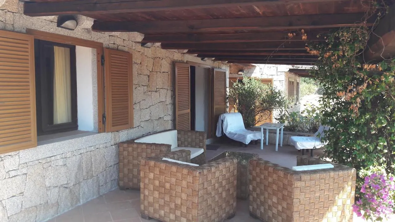 Bed & Breakfast Appartamenti Curichena Porto Pozzo Italië