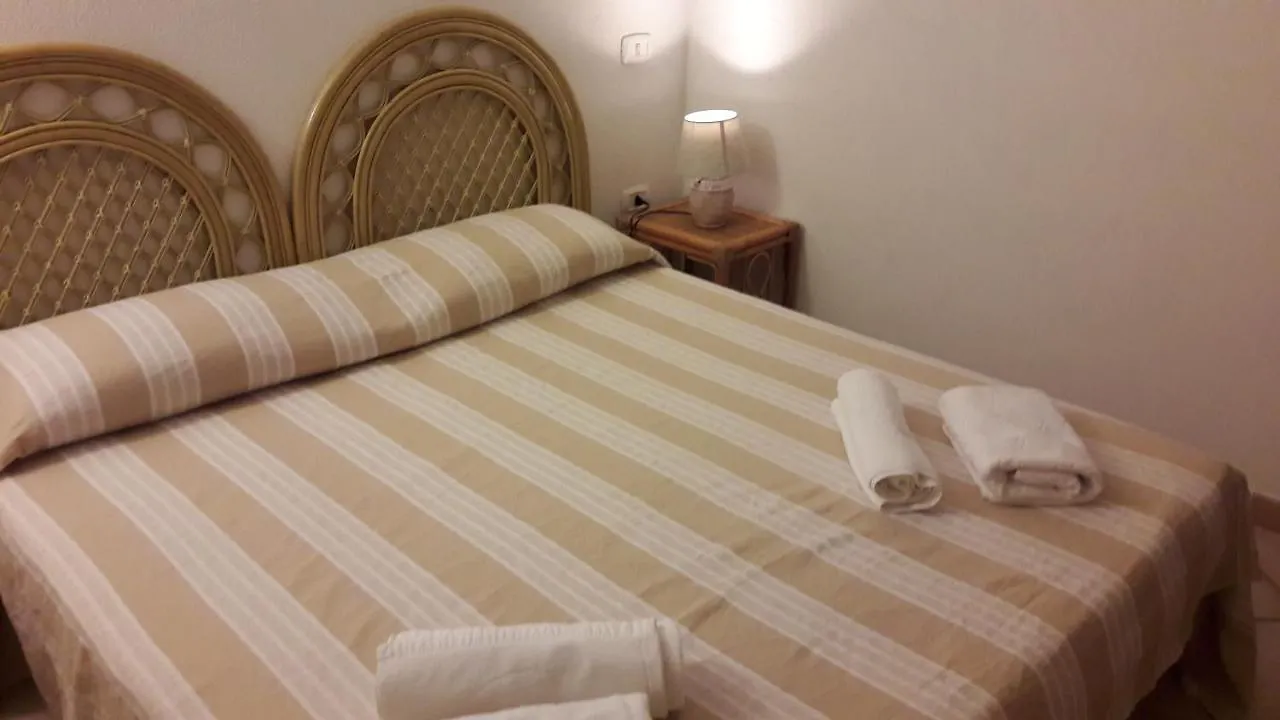 Bed & Breakfast Appartamenti Curichena Porto Pozzo Italië